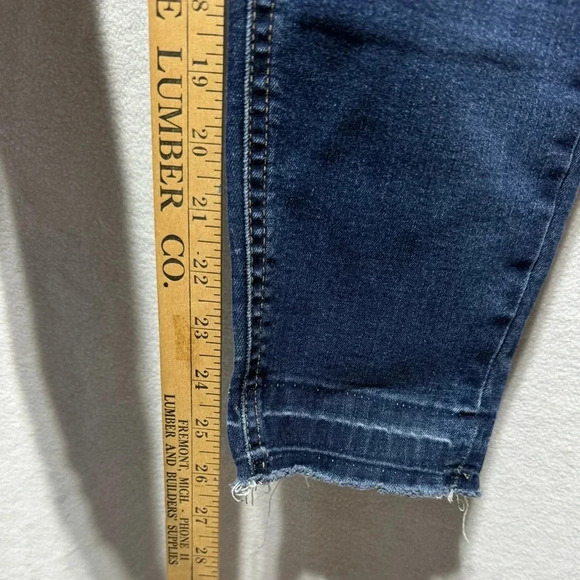 Buffalo David Bitton Jess Rip & Repair Mid Rise Skinny Jeans Size 6/28 - Picture 5 of 10